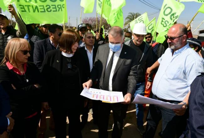 Casa Propia: El Ipvdu inicia obra de 135 viviendas en Capital