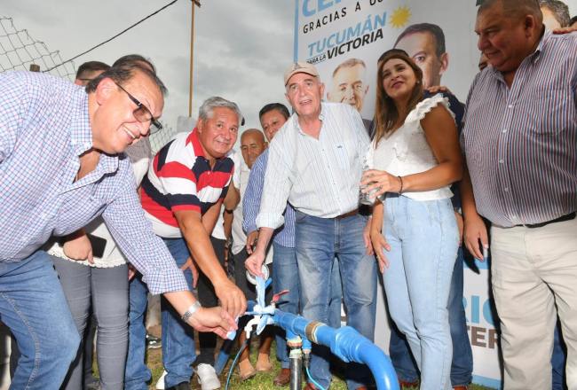 Jaldo inauguró un pozo de agua en Estación Aráoz y Tacanas