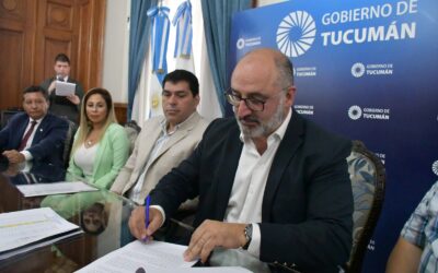 Firma de convenio para la perforación de nuevos pozos de agua en San Miguel de Tucumán y Los Ralos