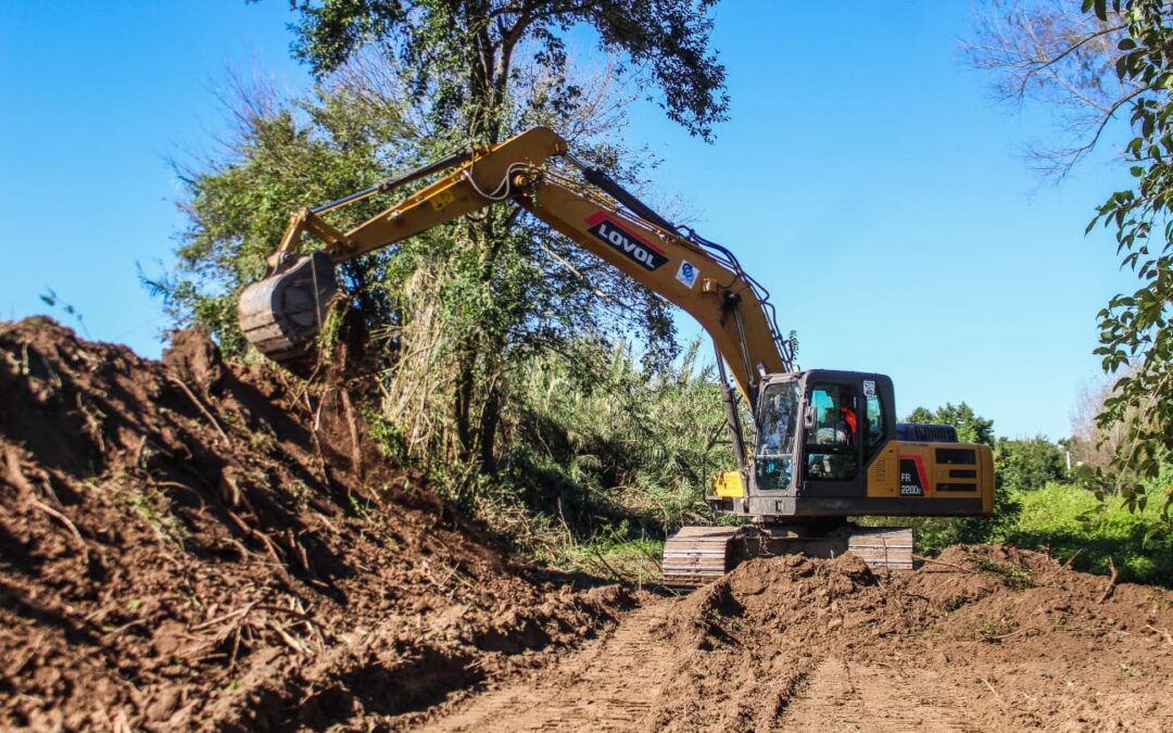 Avanza una obra hídrica en el río Lules para proteger a vecinos y fortalecer la producción