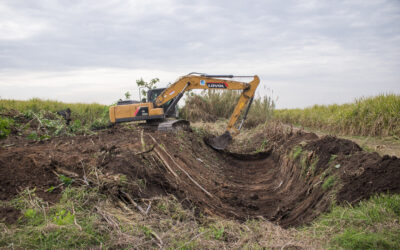 Lules: avanzan los trabajos de limpieza y reperfilado del canal en Obanta