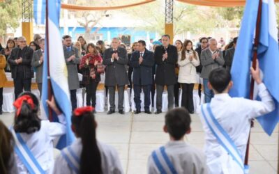 Jaldo inauguró el patio techado de la escuela Claudia Vélez de Cano de Amaicha del Valle