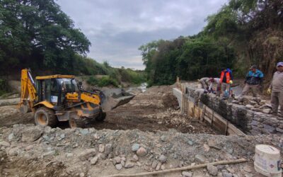 El Gobierno avanza con obras de defensa estructural para proteger la toma de agua en el Río Muerto
