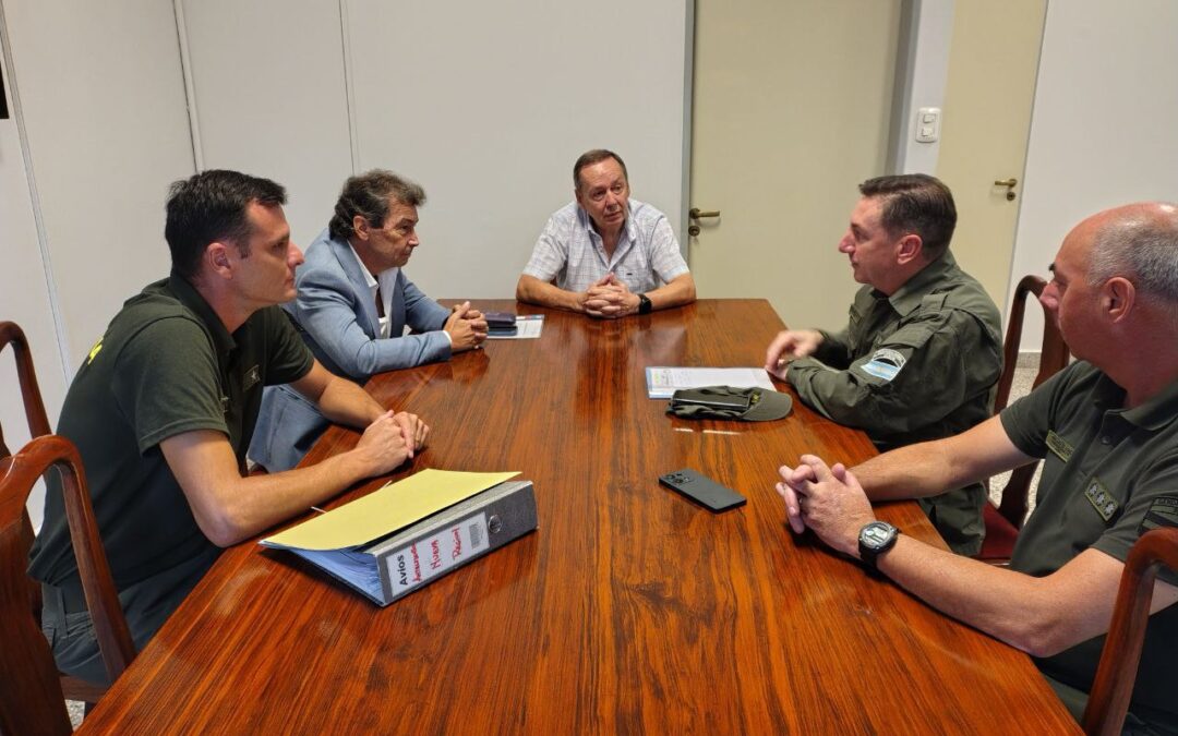 El Gobierno y Gendarmería avanzan en un plan conjunto para reactivar obras de seguridad en la capital